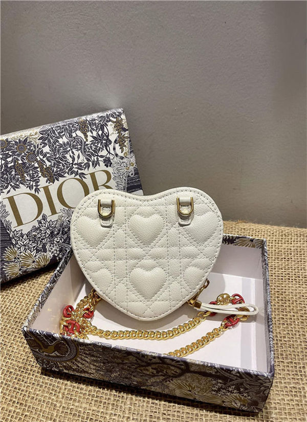 DiorAMOUR Dior CARO HEART POUCH WITH CHAIN Cannage Calfskin with Heart Motif Latte High