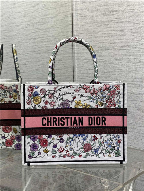 MEDIUM Dior BOOK TOTE Florilegio Embroidery High