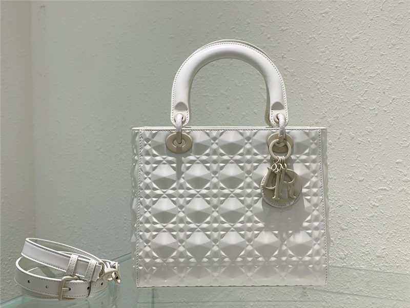 MEDIUM LADY Dior Cannage Calfskin with Diamond Motif White High