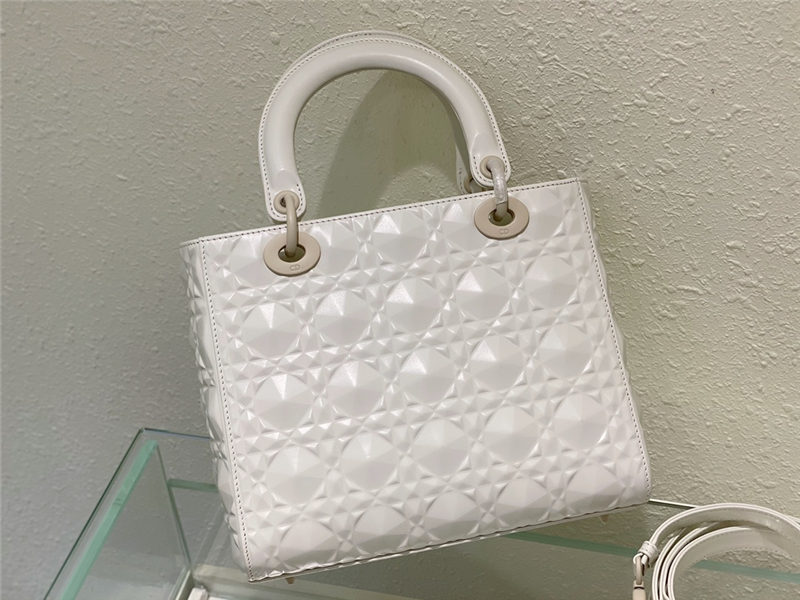 MEDIUM LADY Dior Cannage Calfskin with Diamond Motif White High