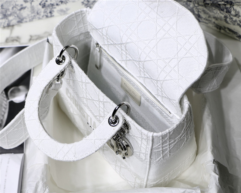 MEDIUM LADY D-LITE BAG Cannage Embroidery White High