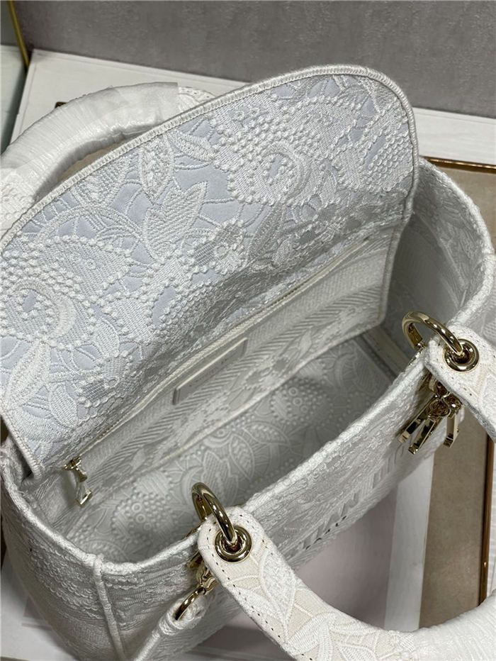 MEDIUM LADY D-LITE BAG Embroidery with Macramé Effect High