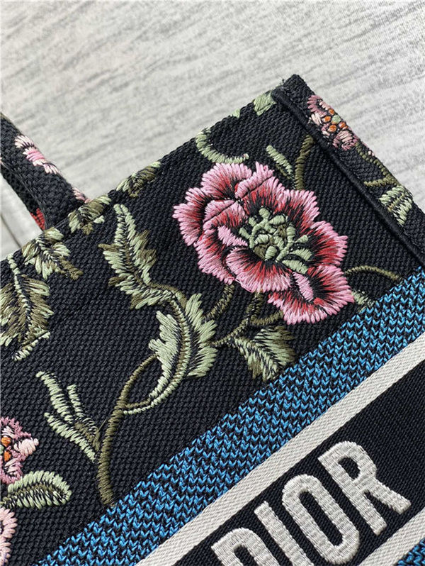 MEDIUM Dior BOOK TOTE Dior Petites Fleurs Embroidery Black High