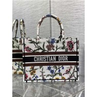 MEDIUM Dior BOOK TOTE Dior Petites Fleurs Embroidery White High