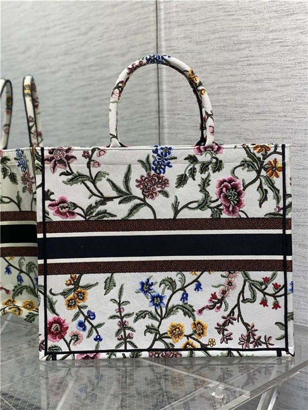 LARGE Dior BOOK TOTE Dior Petites Fleurs Embroidery White High