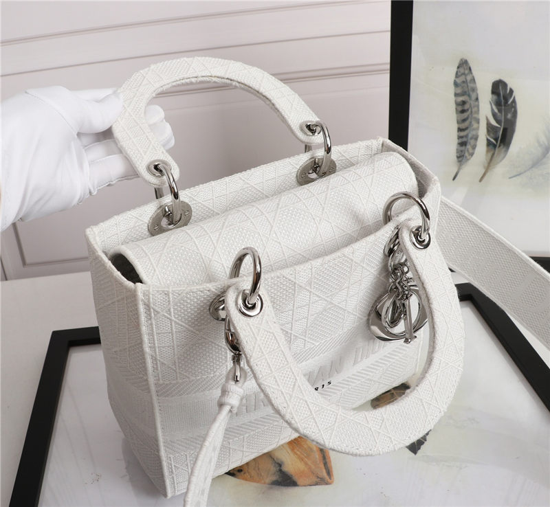 MEDIUM LADY D-LITE BAG Cannage Embroidery White High