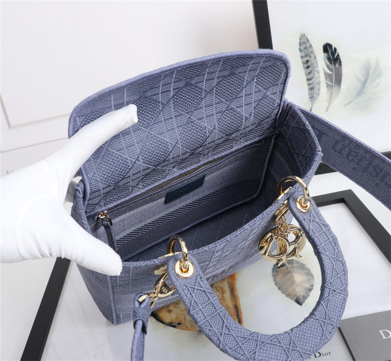 MEDIUM LADY D-LITE BAG Cannage Embroidery Denim Blue High