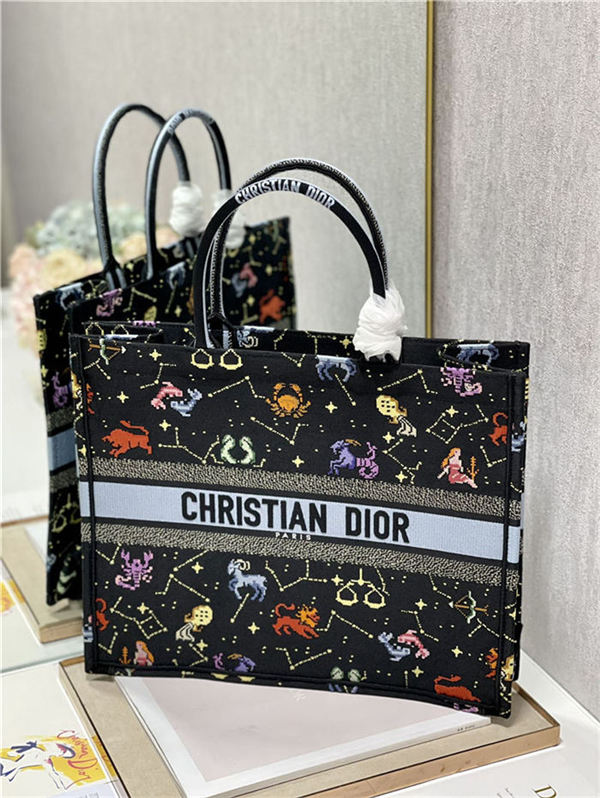 LARGE Dior BOOK TOTE Dior Pixel Zodiac Embroidery Black High