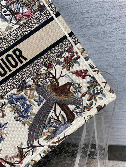 LARGE Dior BOOK TOTE Dior Jardin d'Hiver Embroidery White High