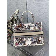 MEDIUM Dior BOOK TOTE Dior Jardin d'Hiver Embroidery White High