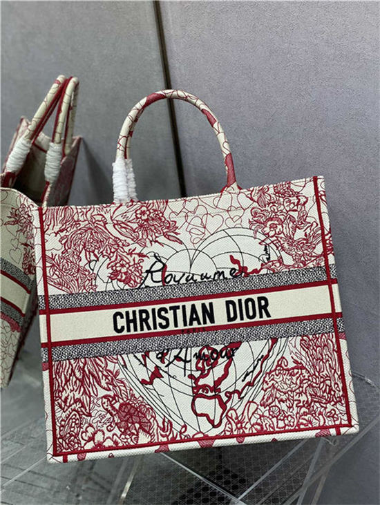 DiorAMOUR LARGE Dior BOOK TOTE Red and White D-Royaume d'Amour Embroidery High