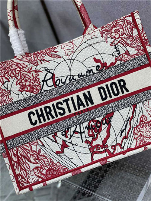 MEDIUM DiorAMOUR Dior BOOK TOTE Red and White D-Royaume d'Amour Embroidery High