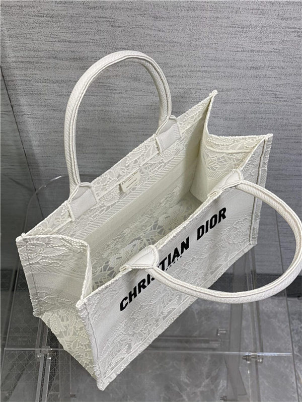 MEDIUM Dior BOOK TOTE D-Lace Embroidery with Macramé Effect High