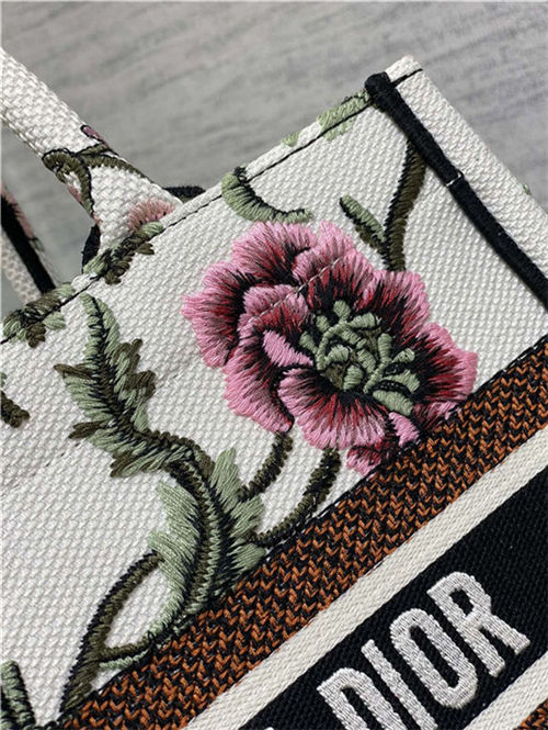 SMALL Dior BOOK TOTE Dior Petites Fleurs Embroidery White High