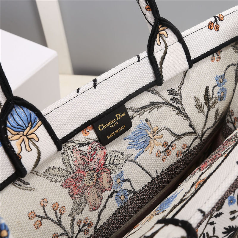 LARGE Dior BOOK TOTE Embroidery High