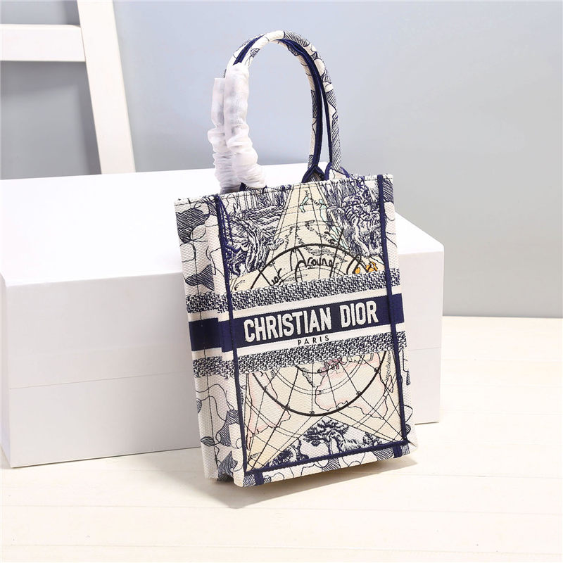 VERTICAL Dior BOOK TOTE Embroidery High