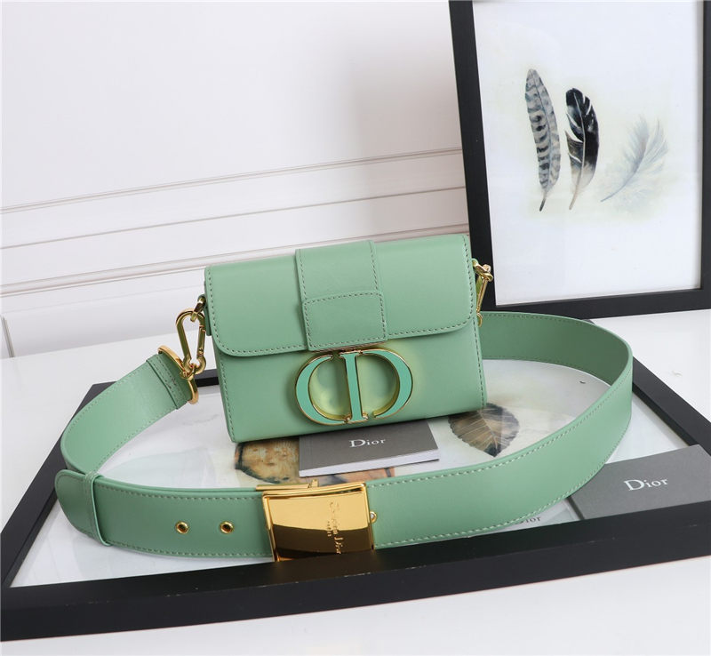 30 MONTAIGNE BOX BAG Enamel Buckle Calfskin Green High