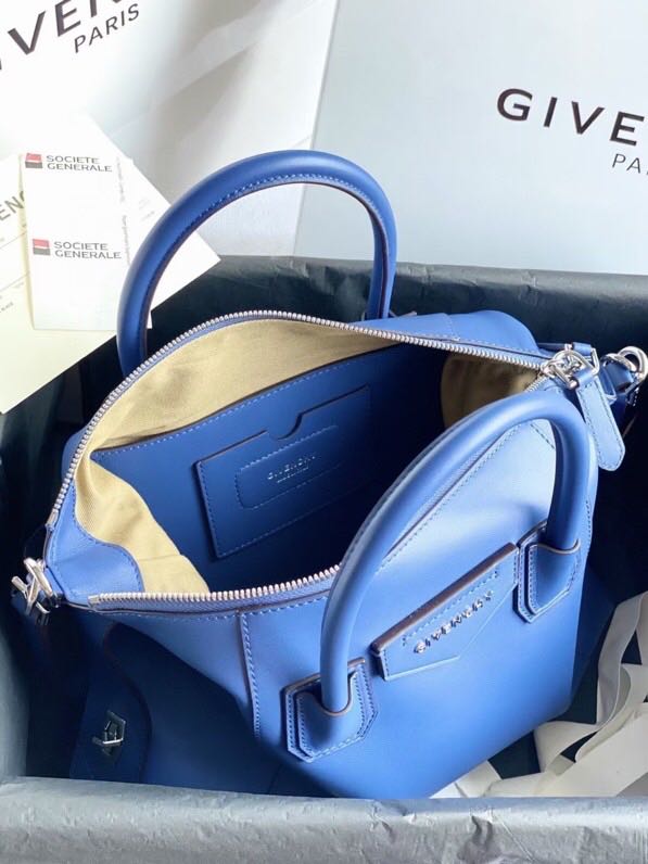 Givenchy SMALL ANTIGONA SOFT BAG IN SMOOTH LEATHER Royal Blue High