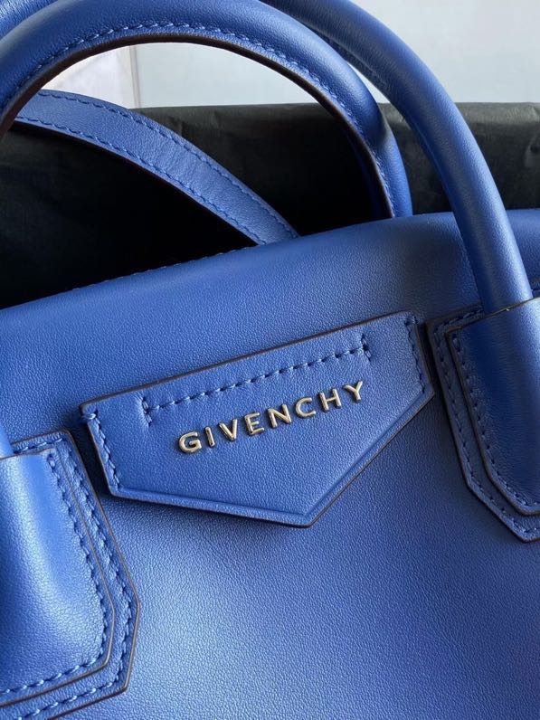 Givenchy SMALL ANTIGONA SOFT BAG IN SMOOTH LEATHER Royal Blue High