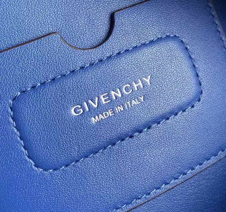 Givenchy SMALL ANTIGONA SOFT BAG IN SMOOTH LEATHER Royal Blue High