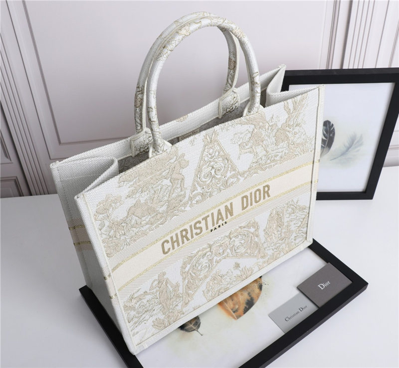 LARGE Dior BOOK TOTE Dior Around the World Stella Embroidery Gold-Tone High