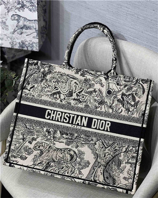 LARGE Dior BOOK TOTE Toile de Jouy Embroidery Black High