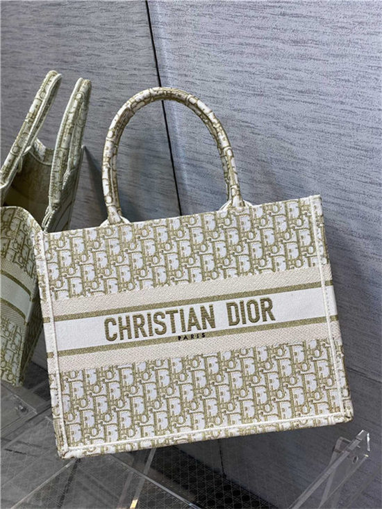 MEDIUM Dior BOOK TOTE Dior Oblique Embroidery Gold High