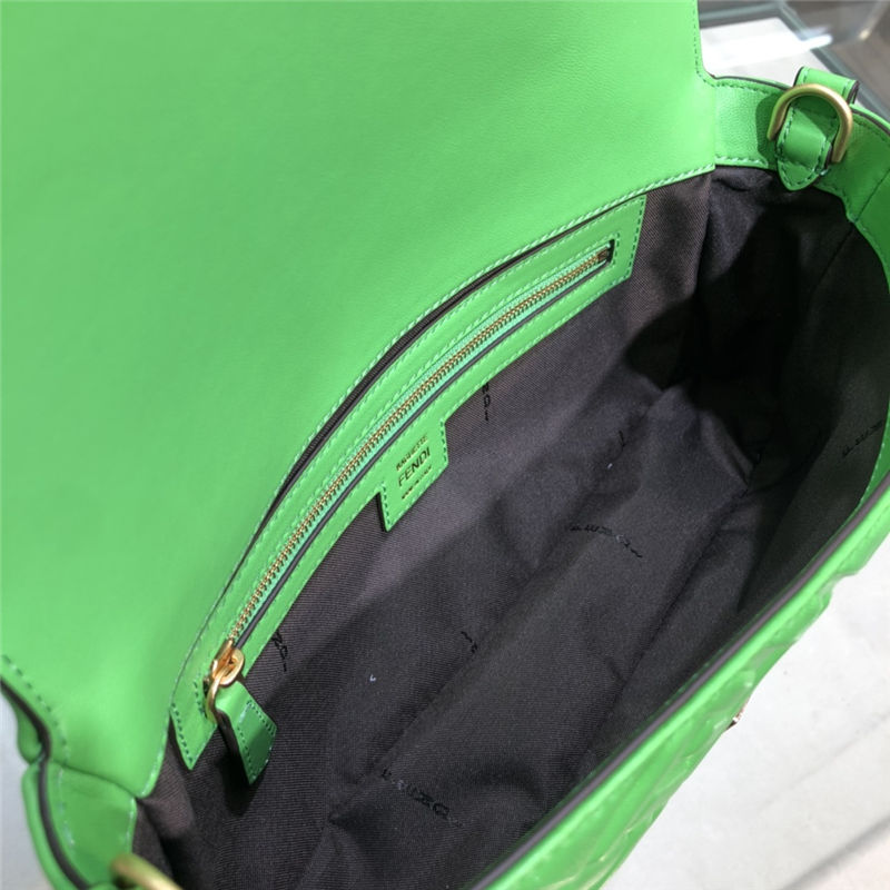 BAGUETTE leather bag Green High