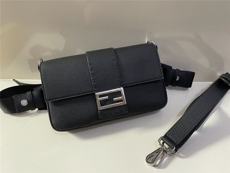 BAGUETTE grain leather bag black Silver-Metal High