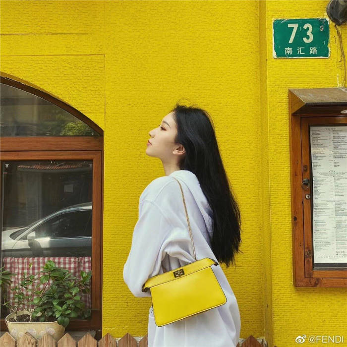 PEEKABOO ISEEU EAST-WEST leather bag Yellow High