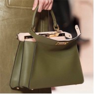 PEEKABOO ISEEU MEDIUM leather bag Green High