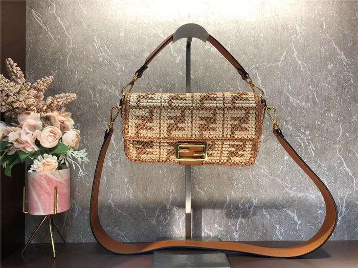 Fendi BAGUETTE raffia FF bag Beige Mid