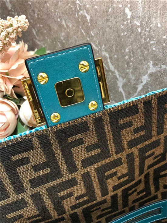 Fendi BAGUETTE raffia FF bag Green Mid