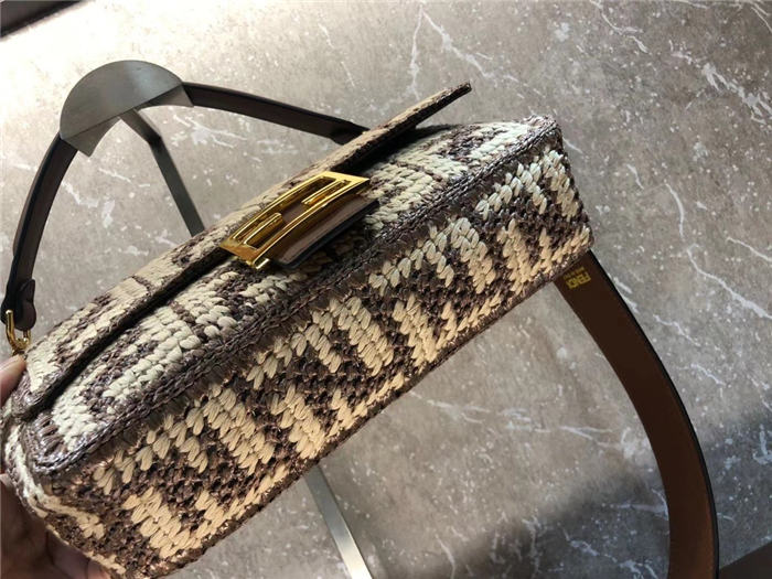 Fendi BAGUETTE raffia FF bag Brown Mid