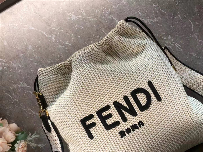 Fendi PACK MEDIUM POUCH Raffia Off-white Mid