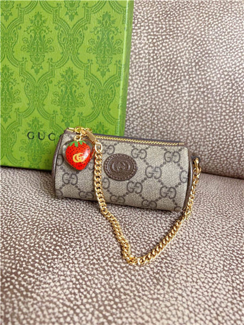 Gucci Coin purse with Double G strawberry 726253 High