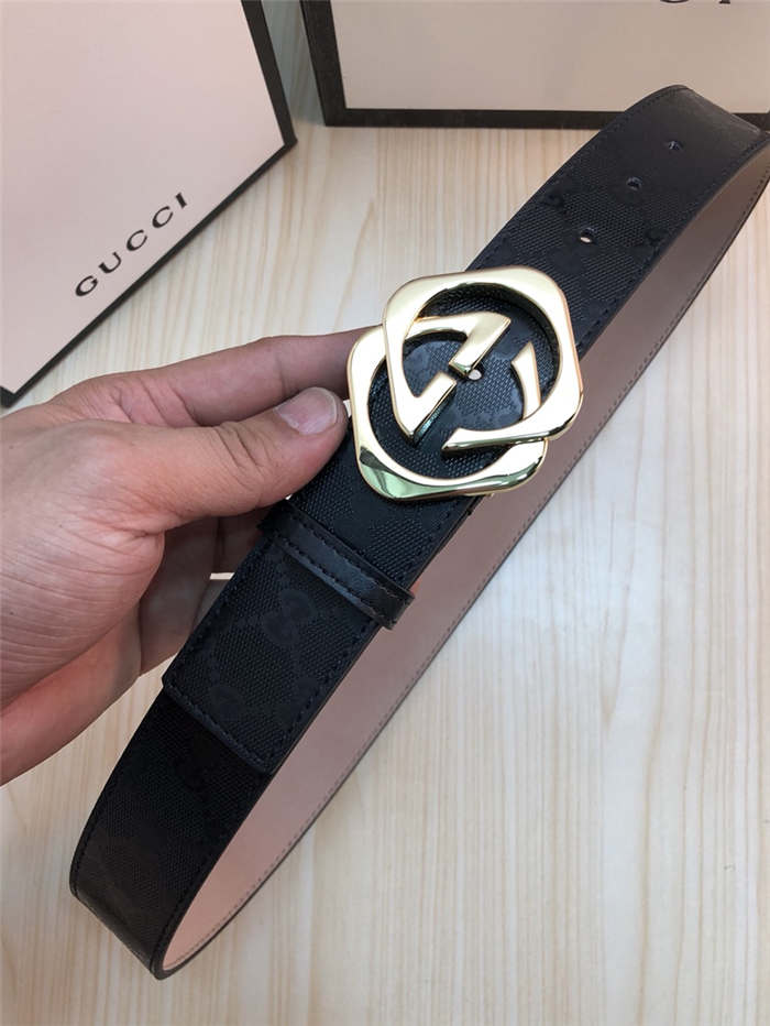 Gucci GG Supreme belt with G buckle Gold High