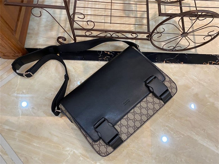 Gucci Signature leather messenger GG Beige mid