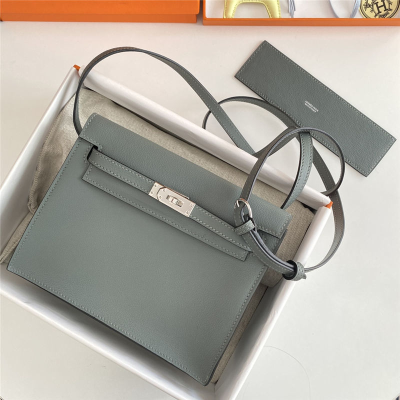 Hermes Kelly Danse 22cm Evercolor WAX Vert Amande Silver Metal High