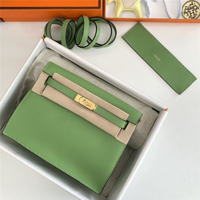 Hermes Kelly Danse 22cm Evercolor WAX Vert Criquet Gold Metal High