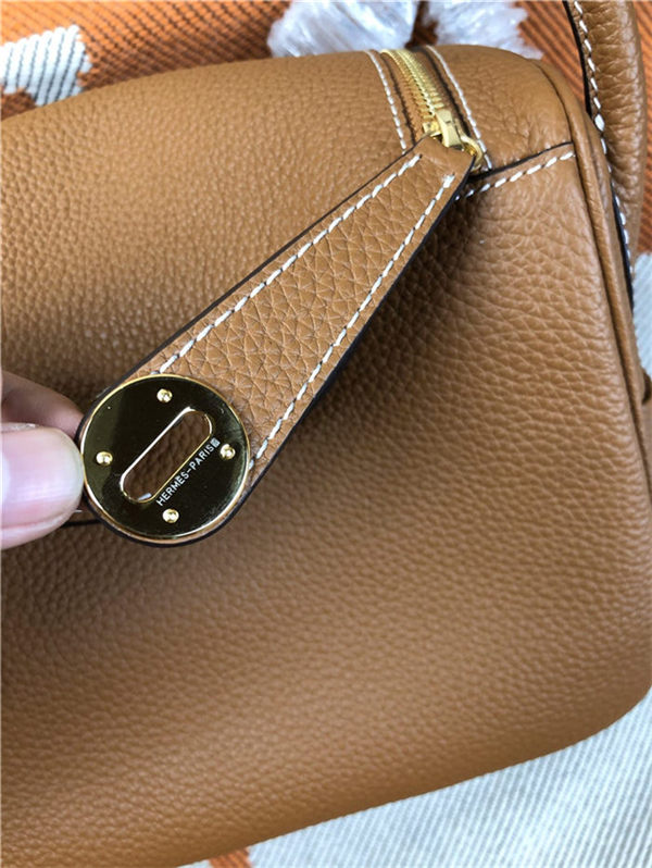 Hermes Lindy 26/30cm Bag Clemence Leather In Tan Gold-Metal High