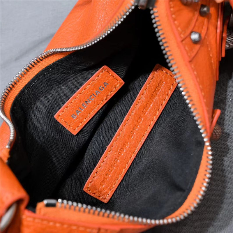 WOMEN'S LE CAGOLE XS SHOULDER BAG IN ORANGE High