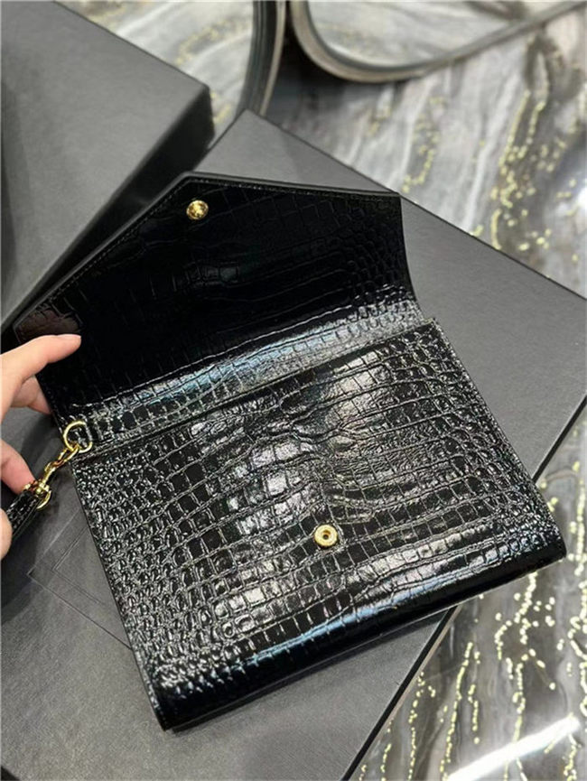 CASSANDRE SAINT LAURENT FLAP POUCH IN CROCODILE LEATHER BLACK High