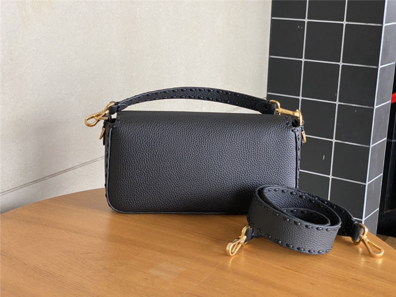 BAGUETTE Selleria bag with oversized topstitching Black High