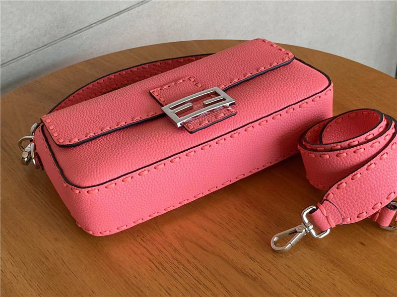 BAGUETTE Selleria bag with oversized topstitching Pink High