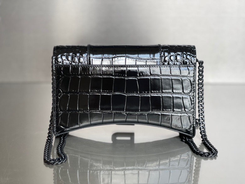 WOMEN'S HOURGLASS WALLET ON CHAIN IN Shiny Crocodile Embossed Black-Black High