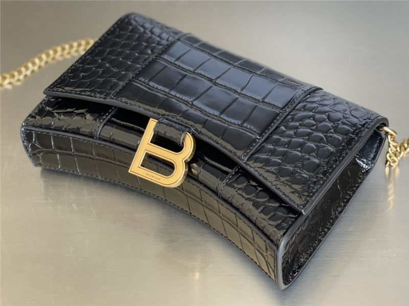 WOMEN'S HOURGLASS WALLET ON CHAIN IN Shiny Crocodile Embossed Black-Gold High