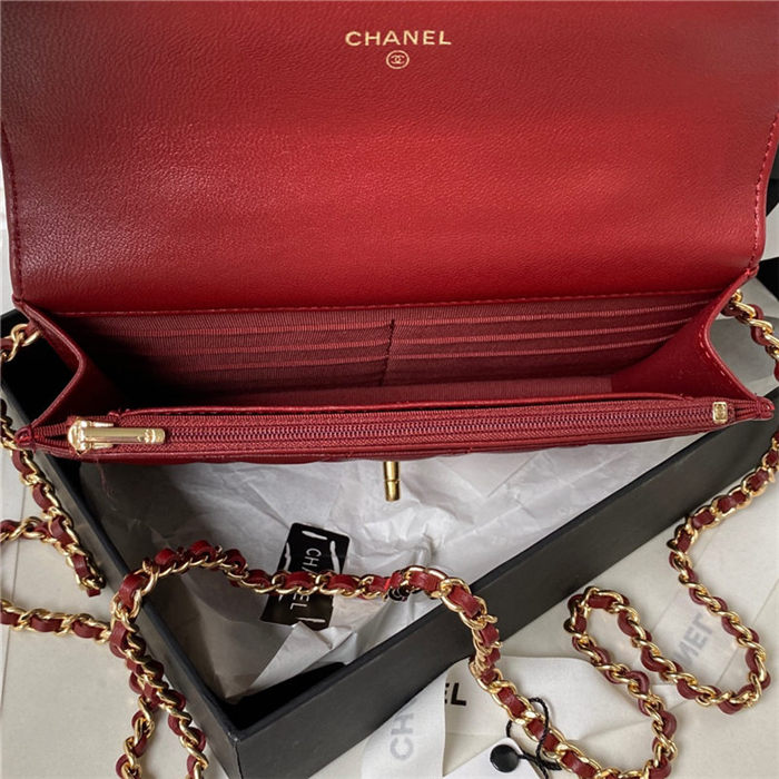 Chanel Wallet on Chain AP3504 Lambskin, Imitation Pearls, Enamel & Gold-Tone Metal Burgundy A