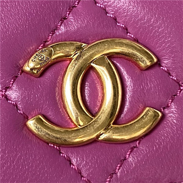 Chanel CLUTCH WITH CHAIN AP3513 Lambskin, Imitation Pearls, Strass & Gold-Tone Metal Fuchsia High