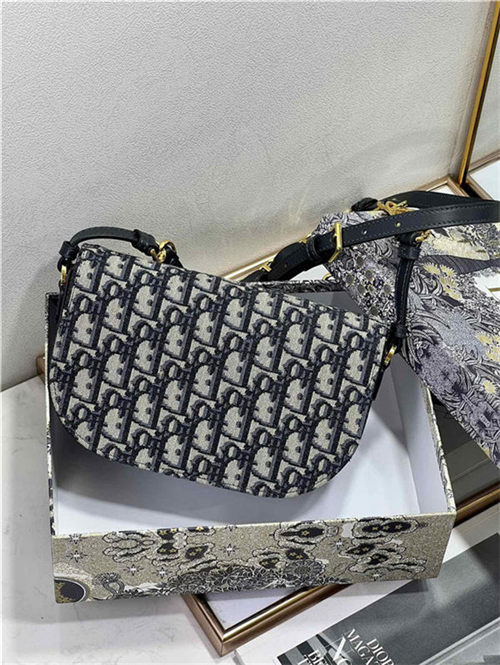 CD SIGNATURE BAG WITH STRAP Dior Oblique Jacquard High